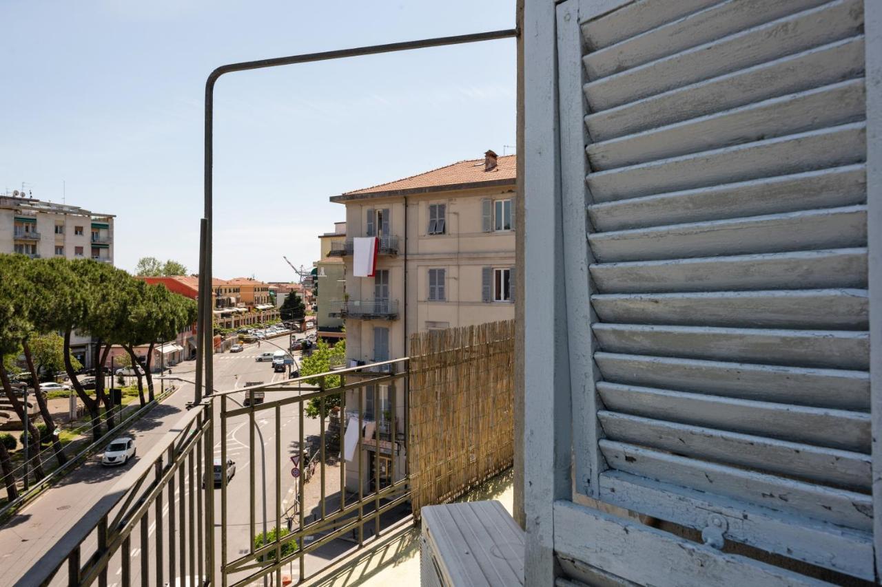Piazza Concordia Apartment With Balcony La Spezia Eksteriør bilde